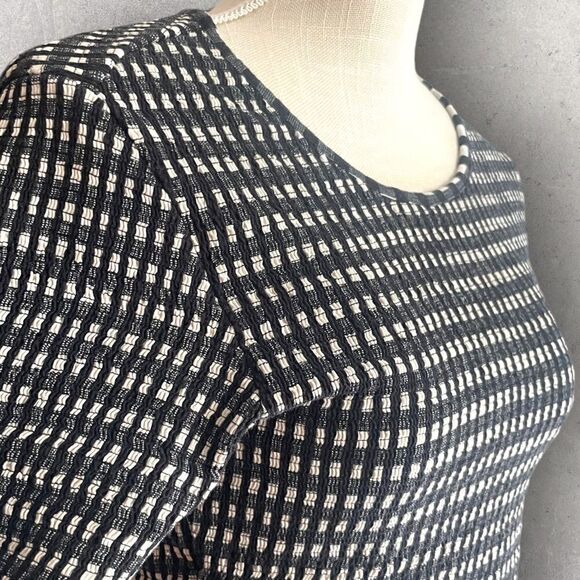 Scotch and Soda | EUC Women’s Smocked tee with peplum hem in  Black check Size M - Picture 2 of 6